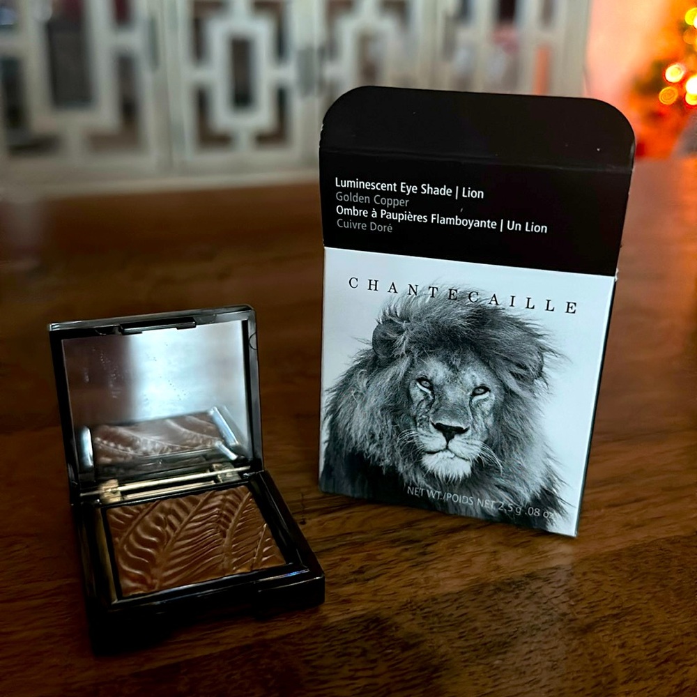 Chantecaille Luminescent Eye Shade - Lion (Golden Copper Shimmer)